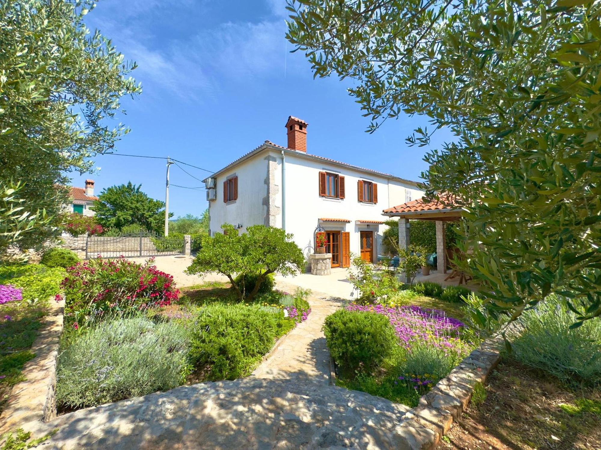 Holiday Home Lavanda Kornić Exteriér fotografie